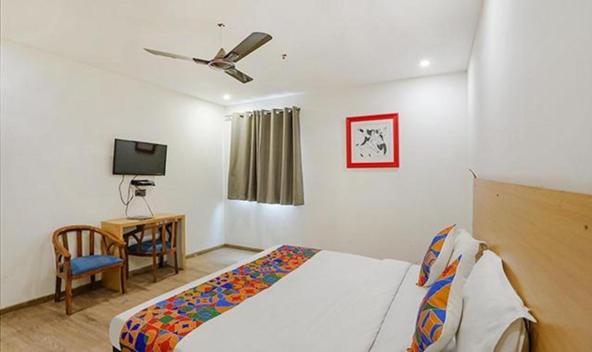 Fabhotel F9 Sector 58 Noida Exteriér fotografie