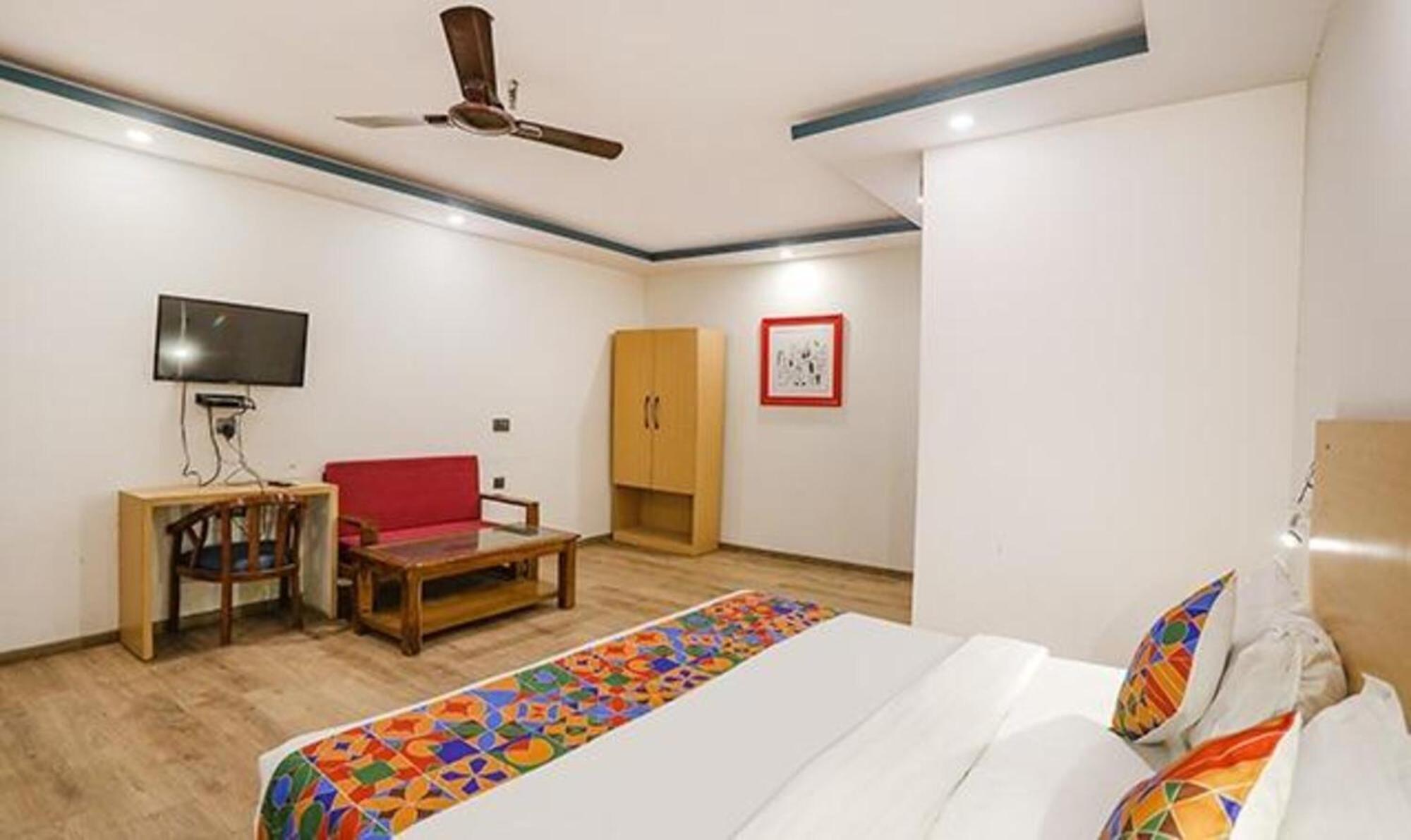 Fabhotel F9 Sector 58 Noida Exteriér fotografie