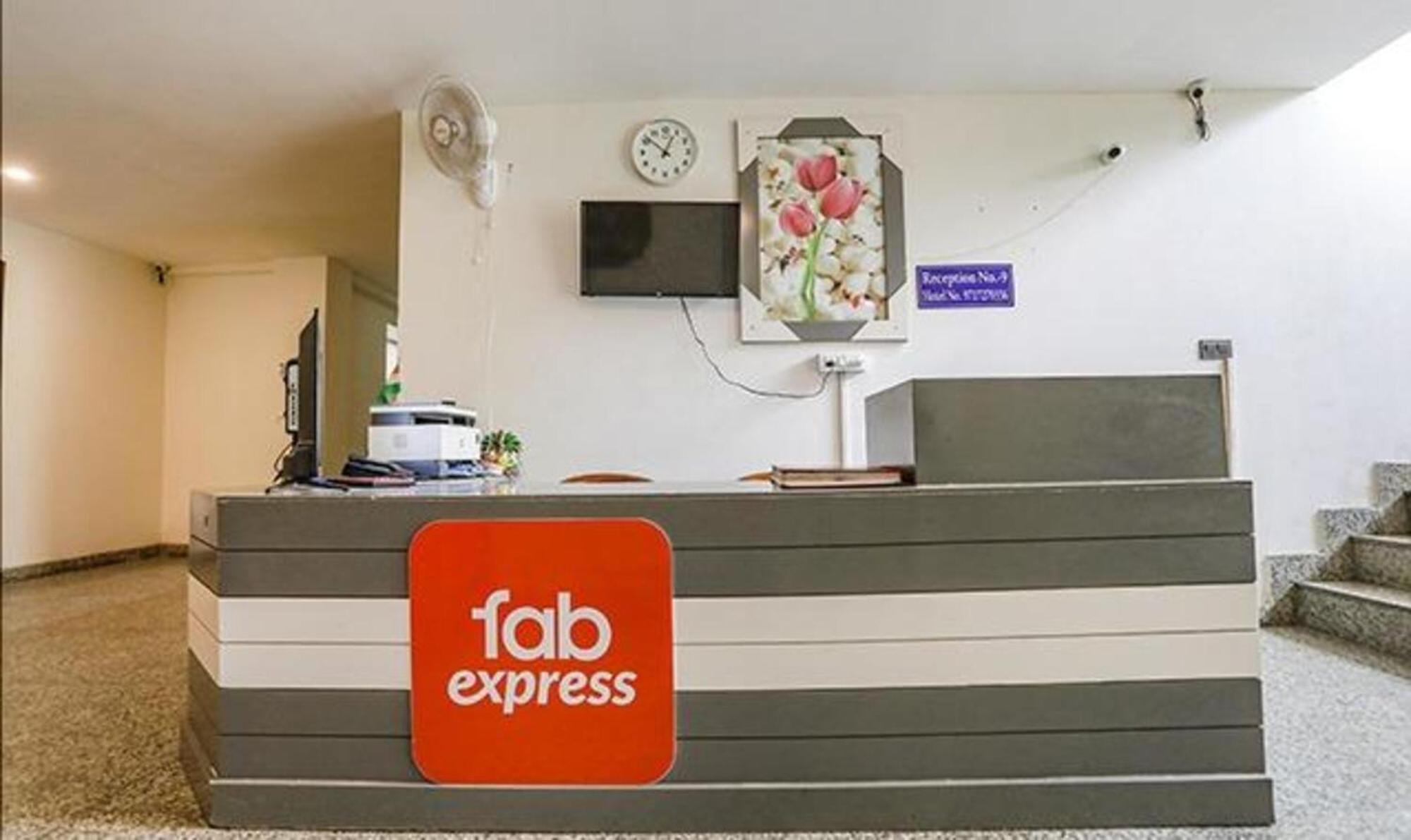 Fabhotel F9 Sector 58 Noida Exteriér fotografie