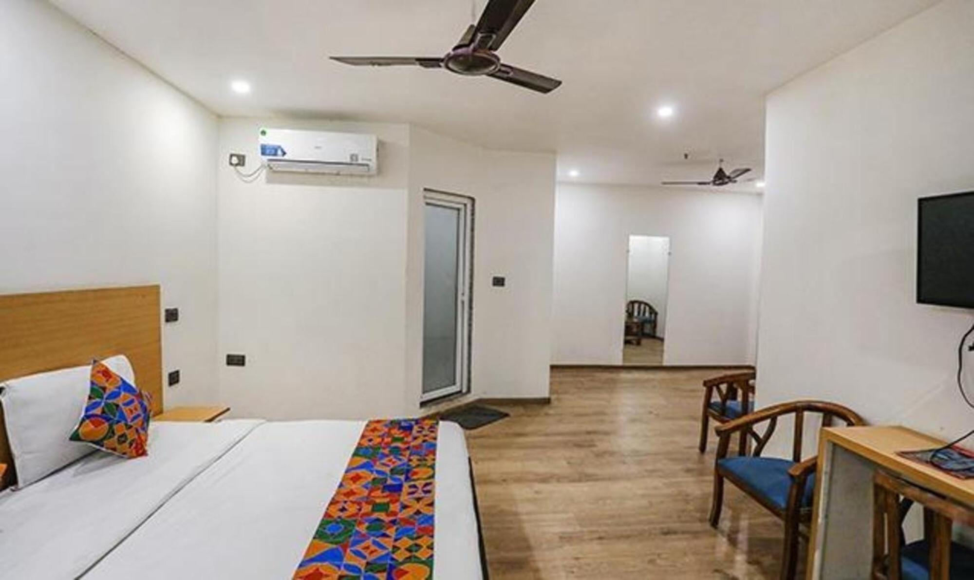 Fabhotel F9 Sector 58 Noida Exteriér fotografie